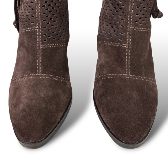 Lucky Brand Western Booties Perforated Boho Brown Suede Leather Ankle Boot - Picture 5 of 12